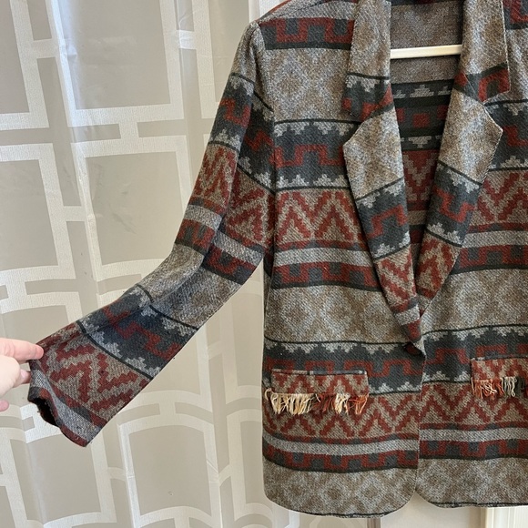 Vintage Michael K & Company 90’s Aztec Boho Blazer - Picture 9 of 10